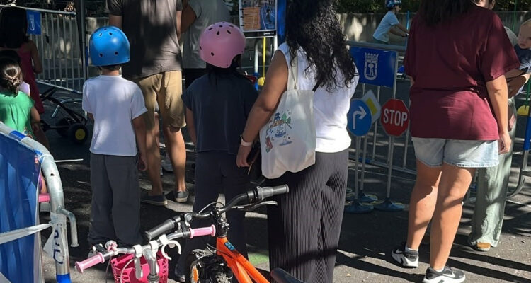 1.Familias participan en el Día de la Movilidad de Chamberí