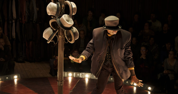 Imagen de 'Décrochez-moi-ça!', de la compañía francesa Bêtes de Foire