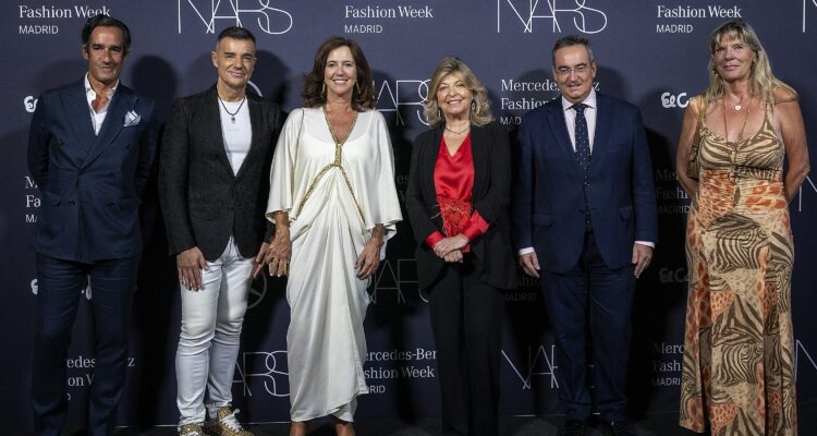 Hidalgo entrega los Premios al Diseñador Nacional y al Diseñador Internacional en MBFW Madrid