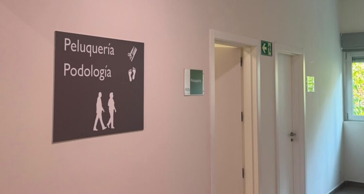 Servicio de podología del Centro de Mayores Canal de Panamá en Ciudad Lineal