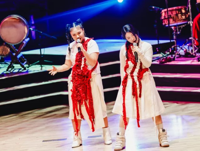 ADG7 en el escenario