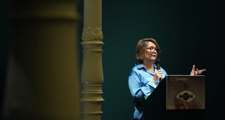 La delegada de Cultura, Turismo y Deporte, Marta Rivera de la Cruz, en la presentación de la XIV edición de Madrid Otra Mirada
