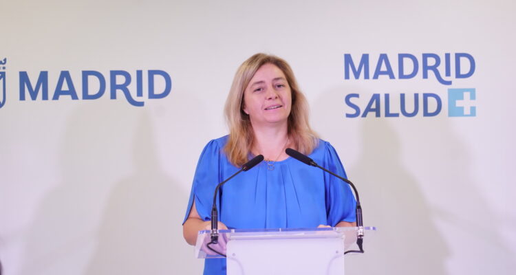 La vicealcaldesa de Madrid y delegada de Seguridad y Emergencias, Inma Sanz, visita el Centro de Atenci&oacute;n a las Adicciones de Hortaleza.