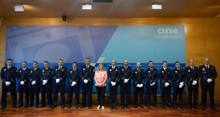 La vicealcaldesa de Madrid y delegada de Seguridad y Emergencias, Inma Sanz, preside la entrega de despachos de la XIV promoción de inspectores de Policía Municipal de Madrid