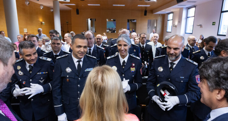 La vicealcaldesa de Madrid y delegada de Seguridad y Emergencias, Inma Sanz, preside la entrega de despachos de la XIV promoción de inspectores de Policía Municipal de Madrid