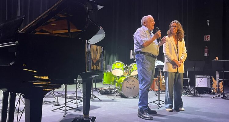 Paula Gómez-Angulo en el concierto benéfico en el Día Mundial del Alzheimer ofrecido por el Coro Talía