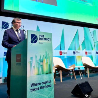 El delegado de Políticas de Vivienda clausura el bloque de vivienda asequible de The District