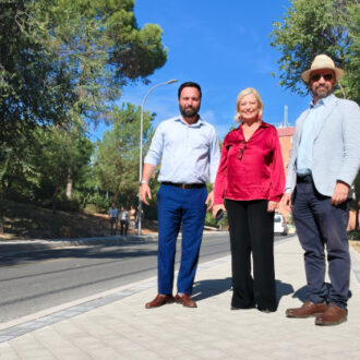 García Romero visita las obras de reurbanización de la avenida de Santa Catalina