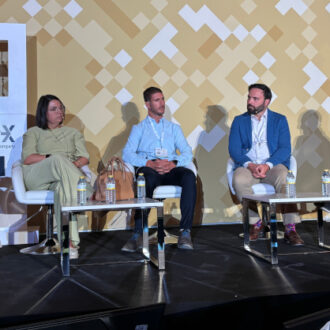El concejal delegado de Innovación y Emprendimiento, Ángel Niño, participa en la mesa redonda ‘El impacto de la IA en la empresa’, en el marco de Al Andalus Innovation Venture