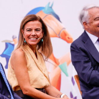 La concejala delegada de Turismo, Almudena Maíllo, ha participado esta mañana, en la plaza de Oriente, en la presentación de Mutua Madrid Horse Week