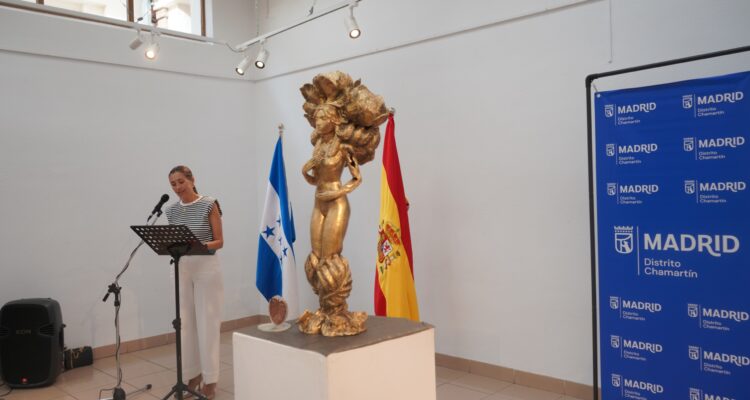 Yolanda Estrada, en la inauguración de la exposición la exposición ‘Que la Carne Florezca. Abya Yala’, de la artista hondureña Rosmery Lara