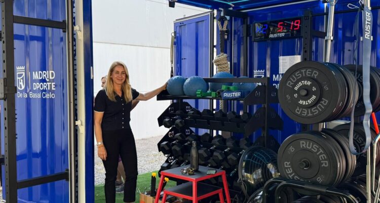 Nadia Álvarez en su visita este miércoles al nuevo Cubo Gym del Centro Deportivo Municipal La Almudena