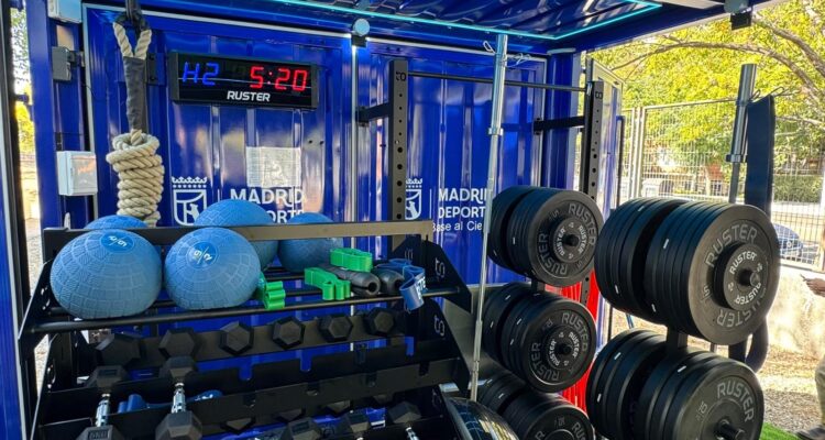 Nadia Álvarez en su visita este miércoles al nuevo Cubo Gym del Centro Deportivo Municipal La Almudena