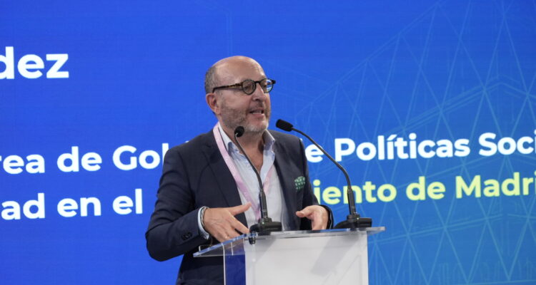 José Fernández en la presentación del protocolo que el Ayuntamiento de Madrid ha firmado con la entidad AutentiZity