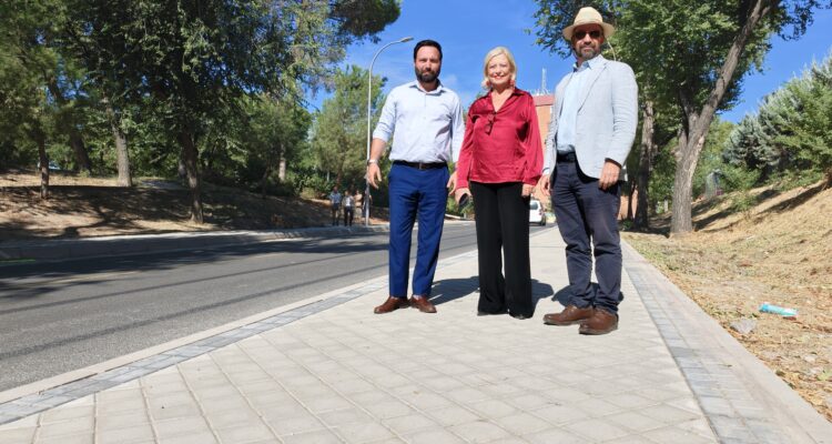 García Romero visita las obras de reurbanización de la avenida de Santa Catalina
