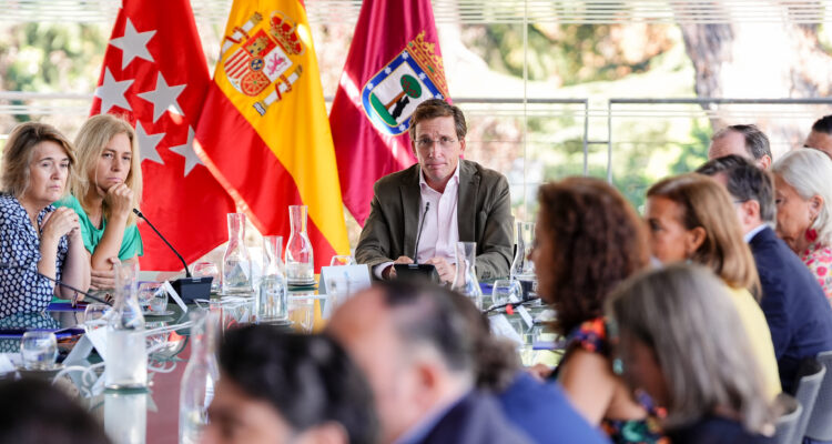 Almeida reúne al equipo de Gobierno en el arranque del curso político