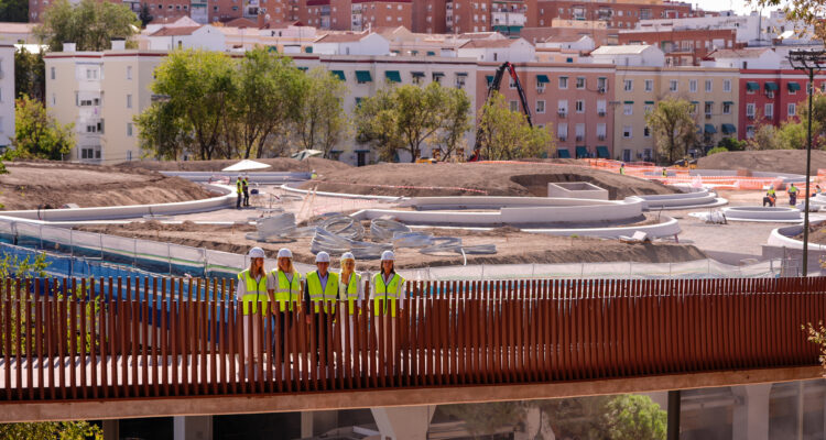 Almeida visita las obras de construcción de Parque Ventas