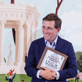 Almeida entrega los Reconocimientos de la ciudad al turismo de Madrid 2026. Crédito del autor de la ilustración: Félix Díaz de Escauriaza
