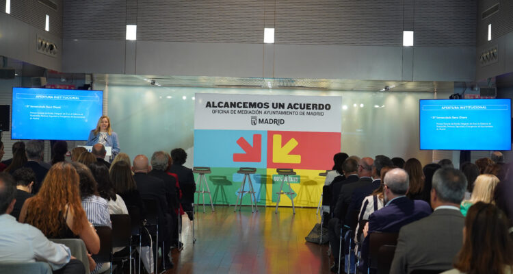 La vicealcaldesa de Madrid, Inma Sanz, en la inauguración de las terceras Jornadas de Mediación del Ayuntamiento de Madrid