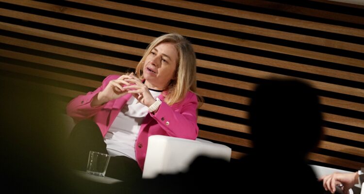 Inma Sanz en el panel sobre seguridad y cohesión social celebrado en el marco del Encuentro de Ciudades Iberoamericanas