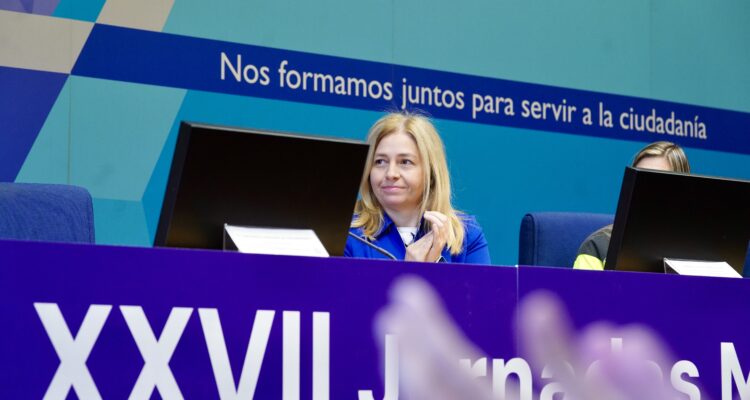 La vicealcaldesa y delegada de Seguridad y Emergencias, Inma Sanz, en la inauguración de la XXVII Jornada de Catástrofes y el XXIII Encuentro de Voluntarios de Protección Civil que organiza SAMUR-PC