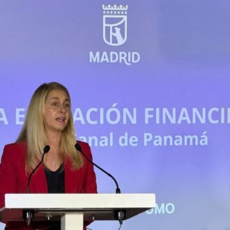 Nadia Álvarez inaugura la jornada ‘Tus decisiones, más seguras’ con motivo del Día de la Educación Financiera