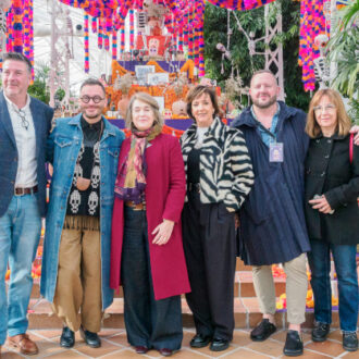 La delegada de Cultura, Turismo y Deporte, Marta Rivera de la Cruz, en la presentación de los altares mexicanos del Día de Muertos