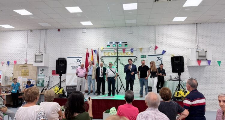 Celebración del Día Internacional de las Personas Mayores en el distrito de Hortaleza