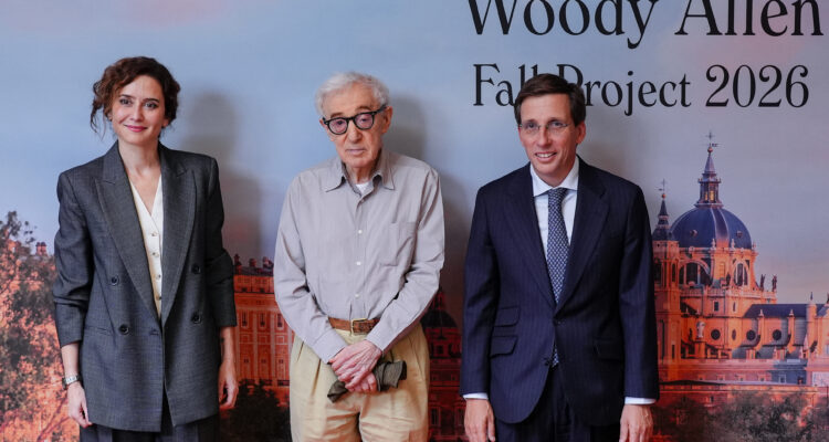 El alcalde de Madrid, José Luis Martínez-Almeida, en la presentación del rodaje de la próxima película de Woody Allen