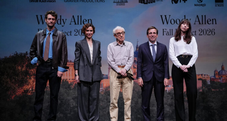 El alcalde de Madrid, José Luis Martínez-Almeida, en la presentación del rodaje de la próxima película de Woody Allen