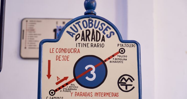 Parada histórica del tranvía línea 3 EMT Madrid