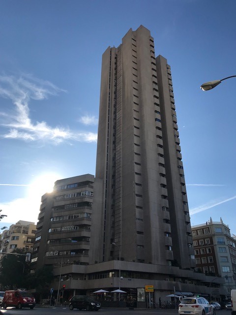 Torre de Valencia, diseñada por Javier Carvajal Ferrer